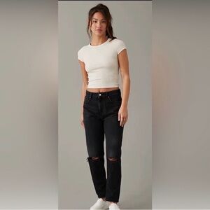 AE 14 Strigid Ripped Mom Jean - Black